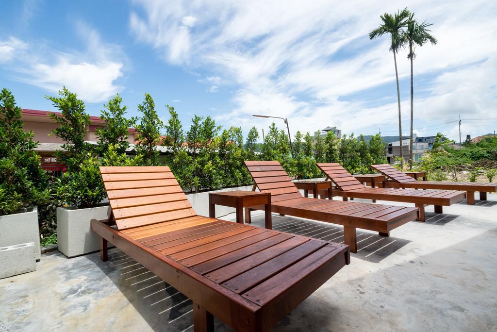 Ocean12 Chic Hotel Phuket Exterior foto